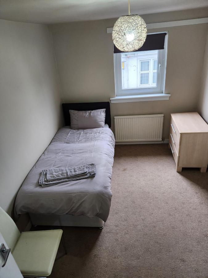 No 11 3 Bed Serviced Appartment Town Centre Girvan Exteriör bild